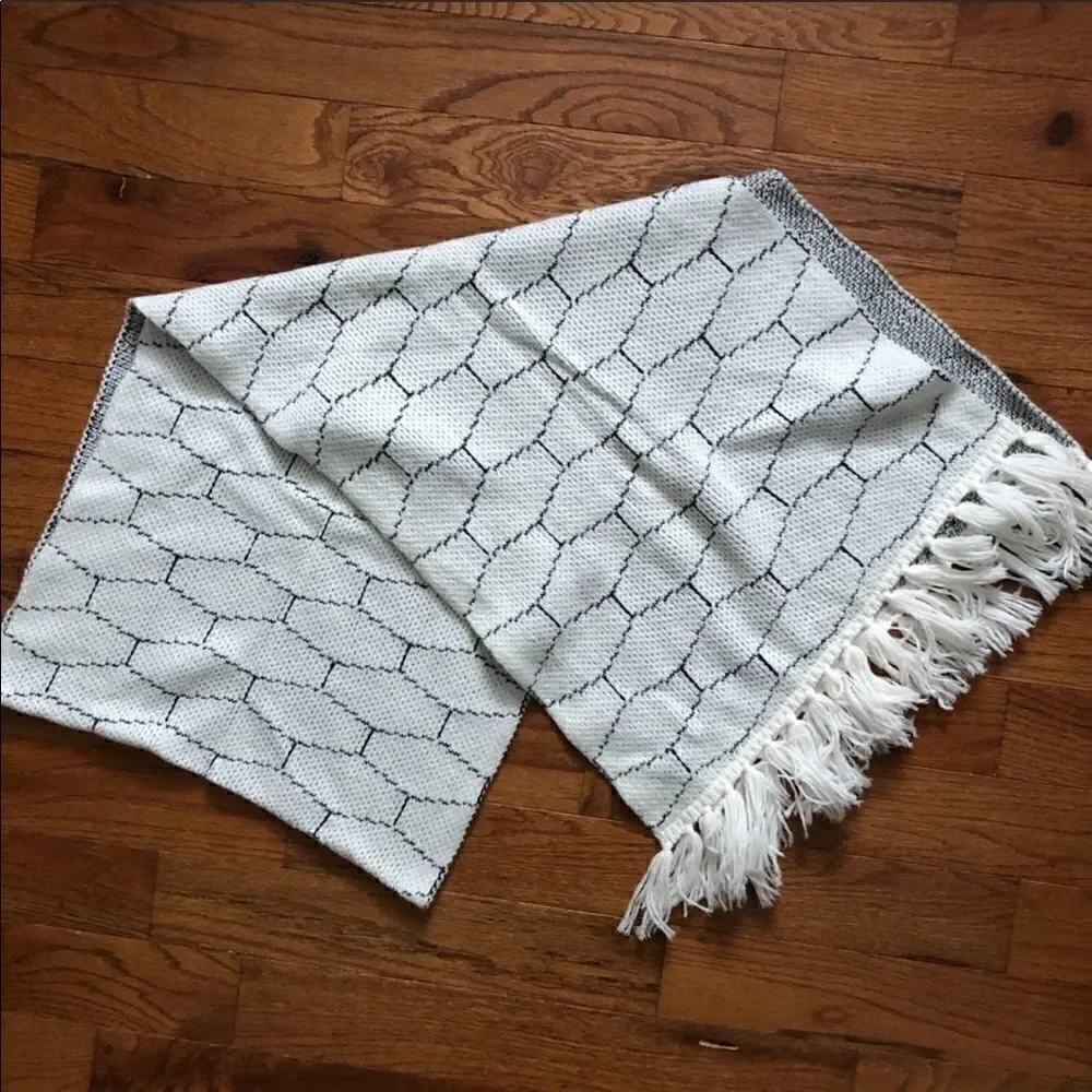 Nwot Ann Taylor large knit wrap scarf